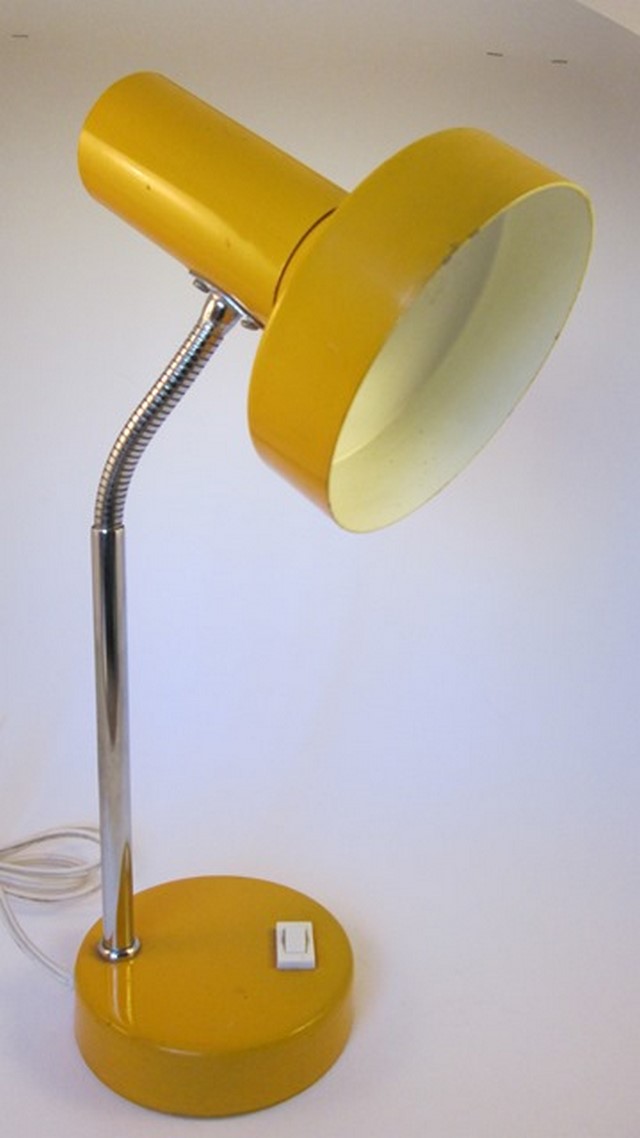 Lampe de bureau jaune années 70 - VENDUE